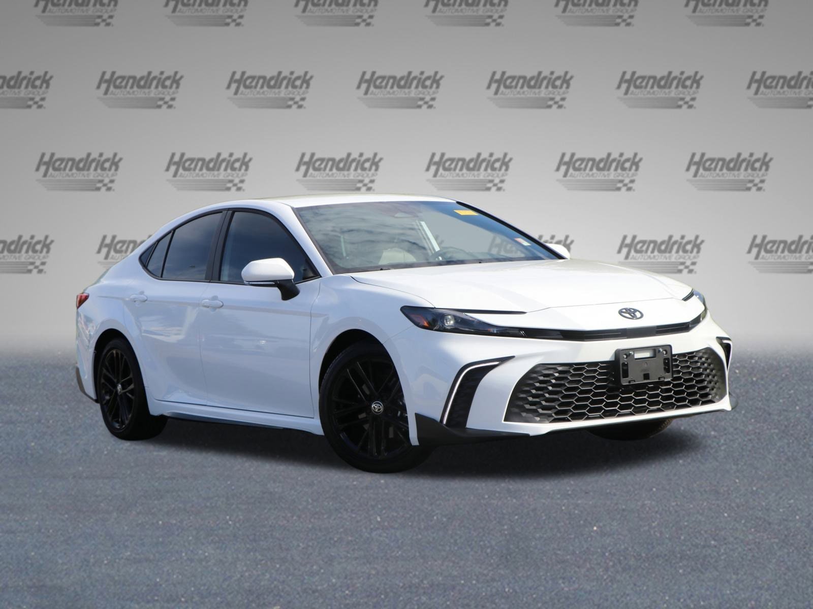 Used 2025 Toyota Camry SE with VIN 4T1DAACK0SU580794 for sale in Austin, TX
