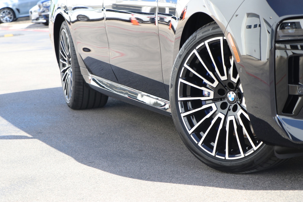 New 2025 BMW 7 Series 740i Sedan