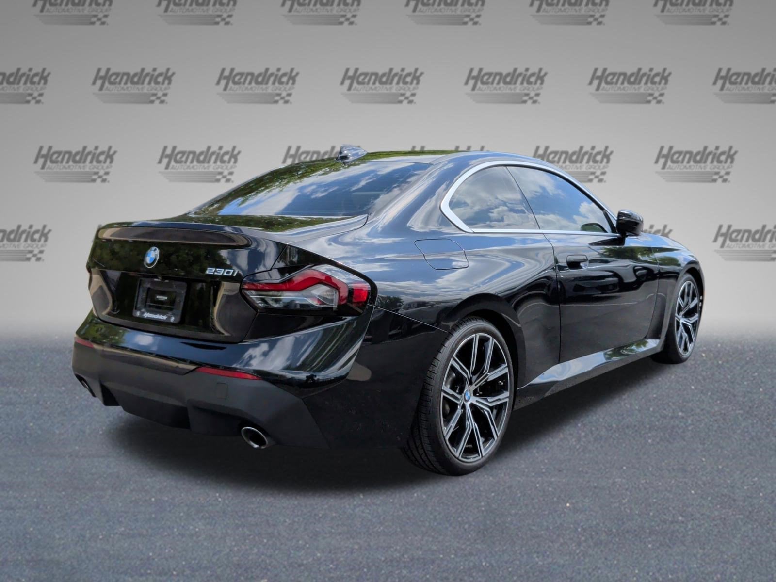 2022 BMW 230i 230i photo 6