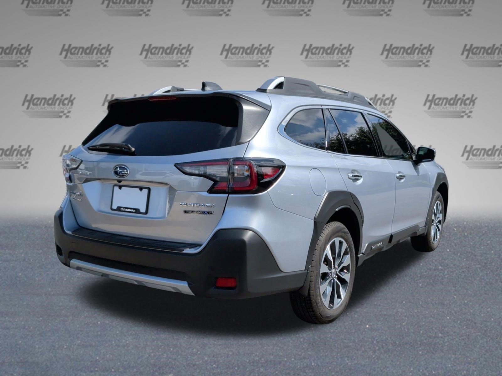 2025 Subaru Outback Touring XT photo 5
