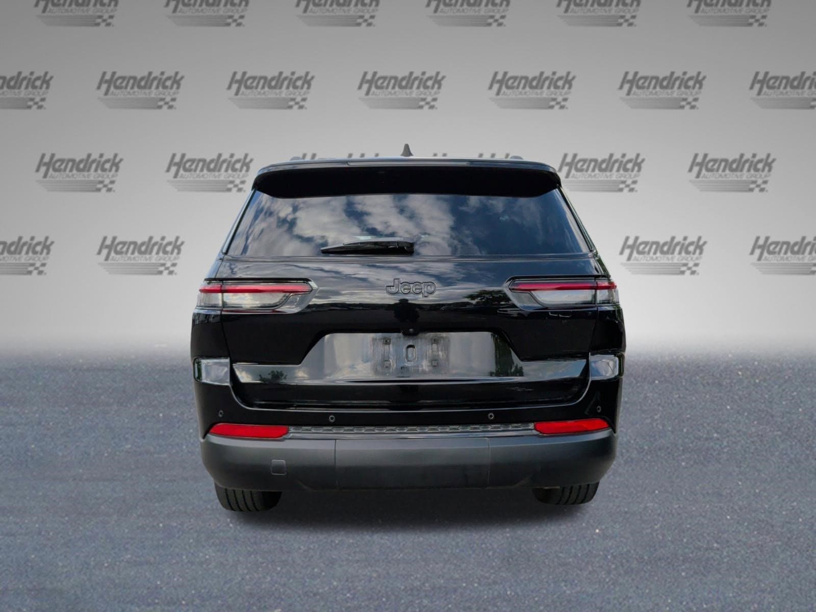 2023 Jeep Grand Cherokee L Altitude photo 3