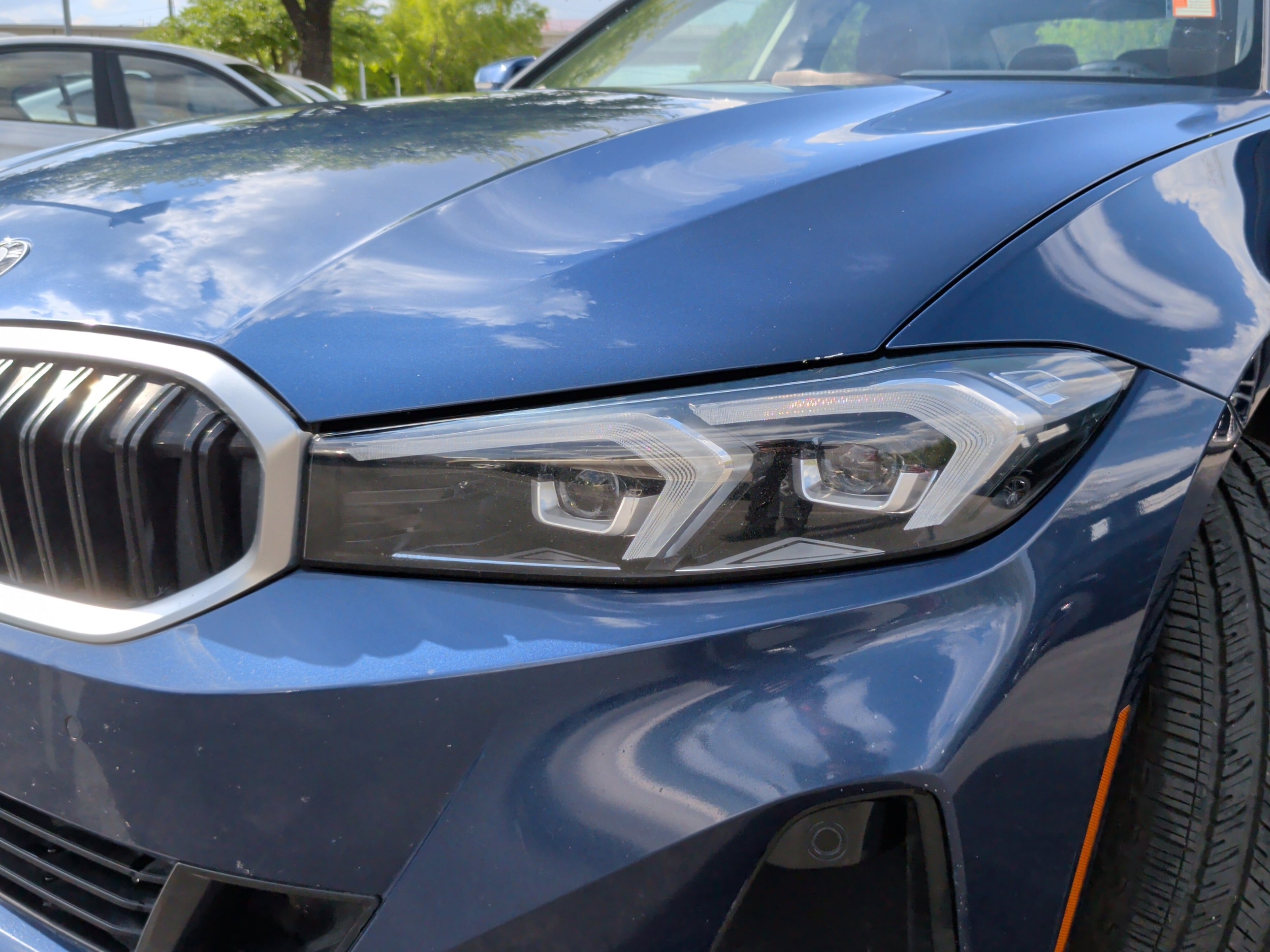 2023 BMW 330i 330i photo 2