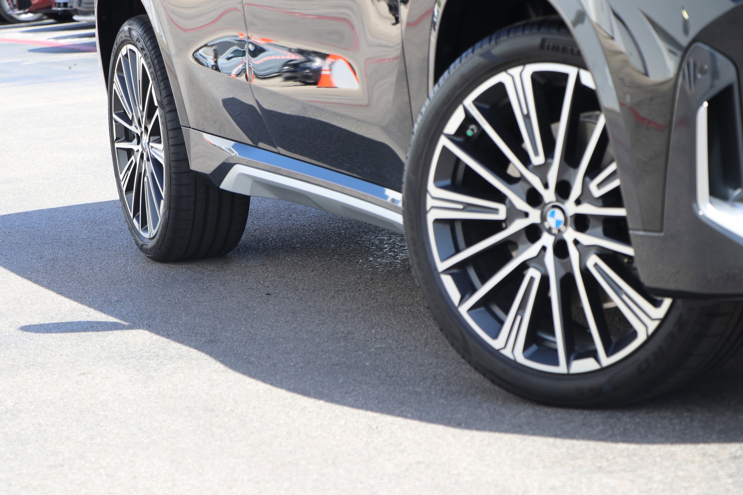 2025 BMW X1 xDrive28i photo 2