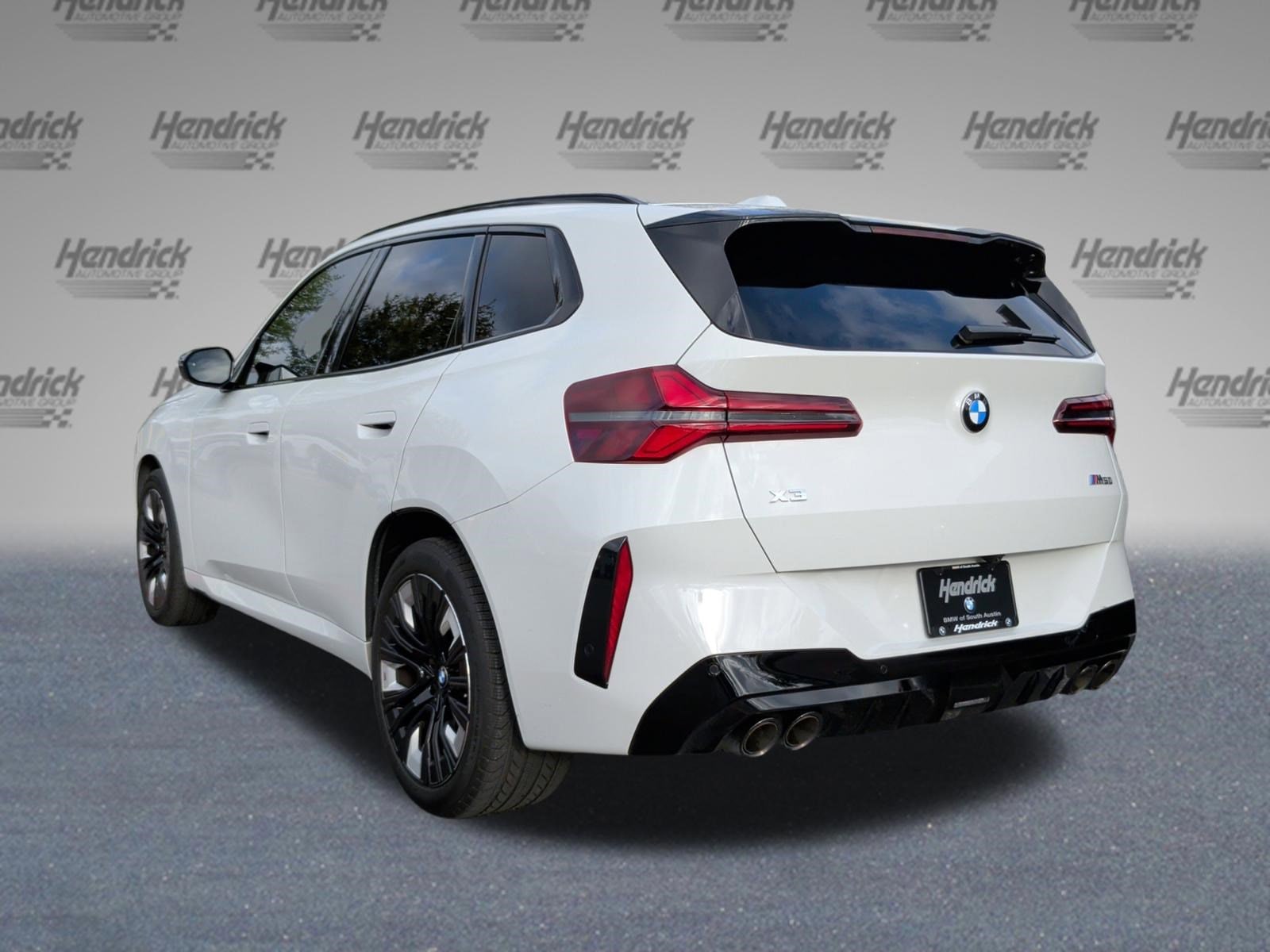 2025 BMW X3 M50 xDrive photo 3