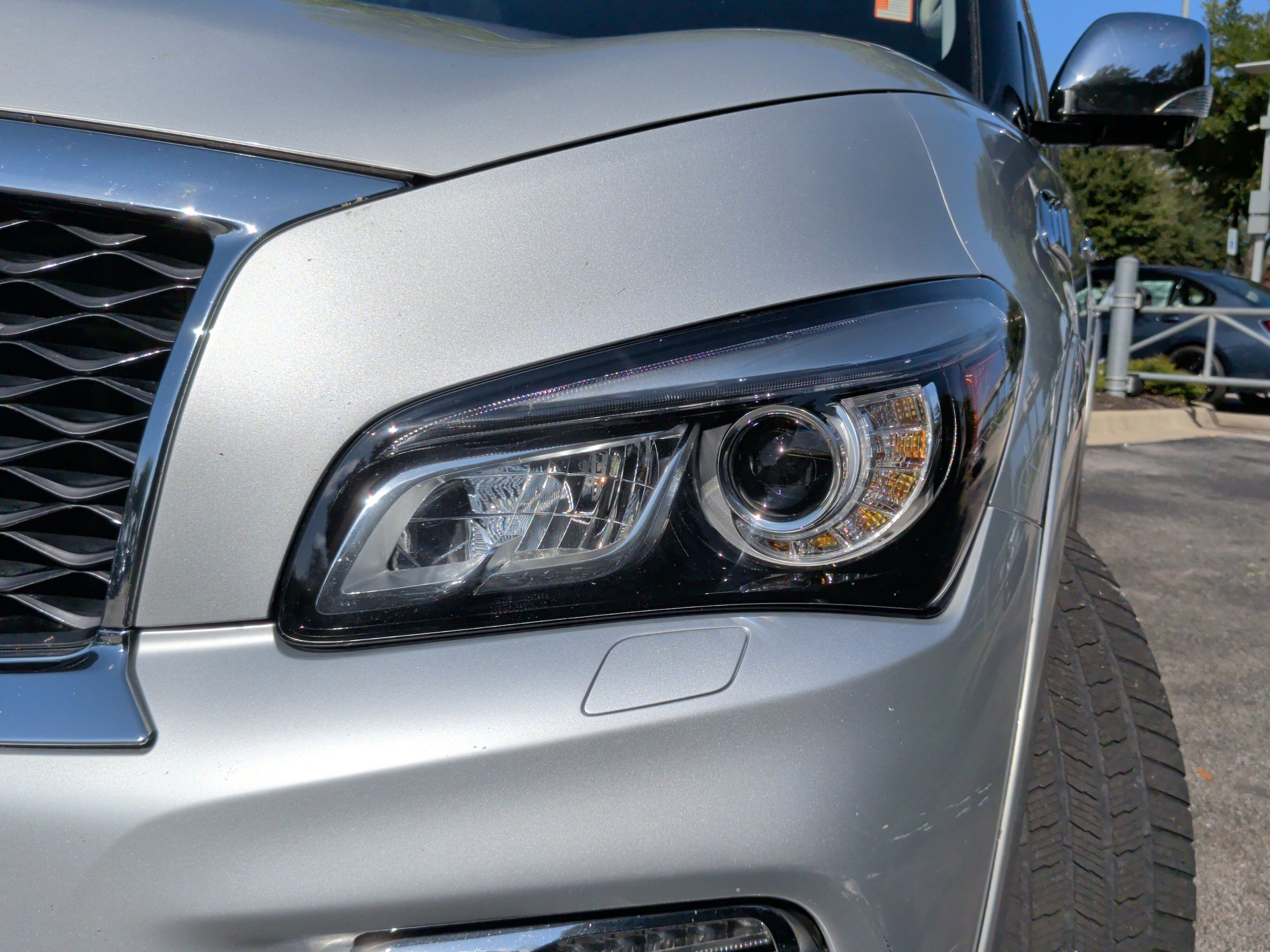 INFINITI QX80