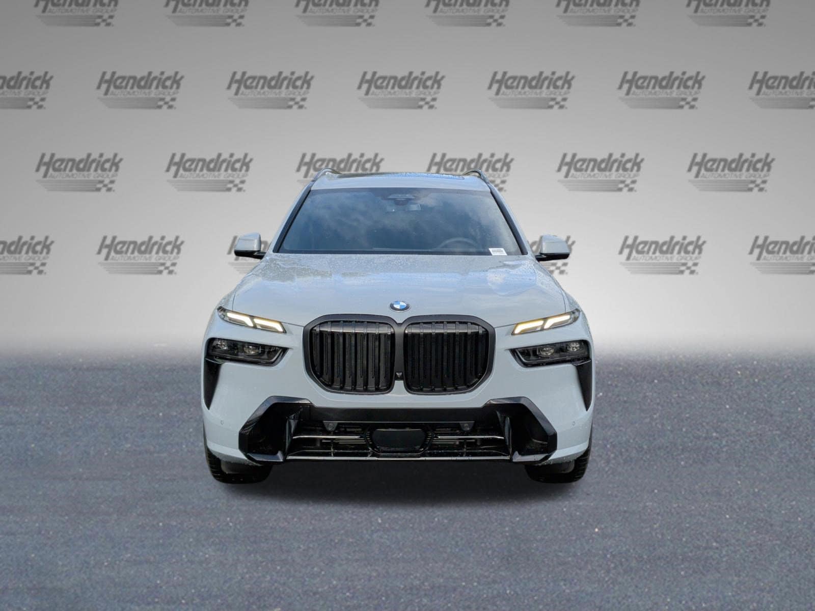 2026 BMW X7 xDrive40i photo 3