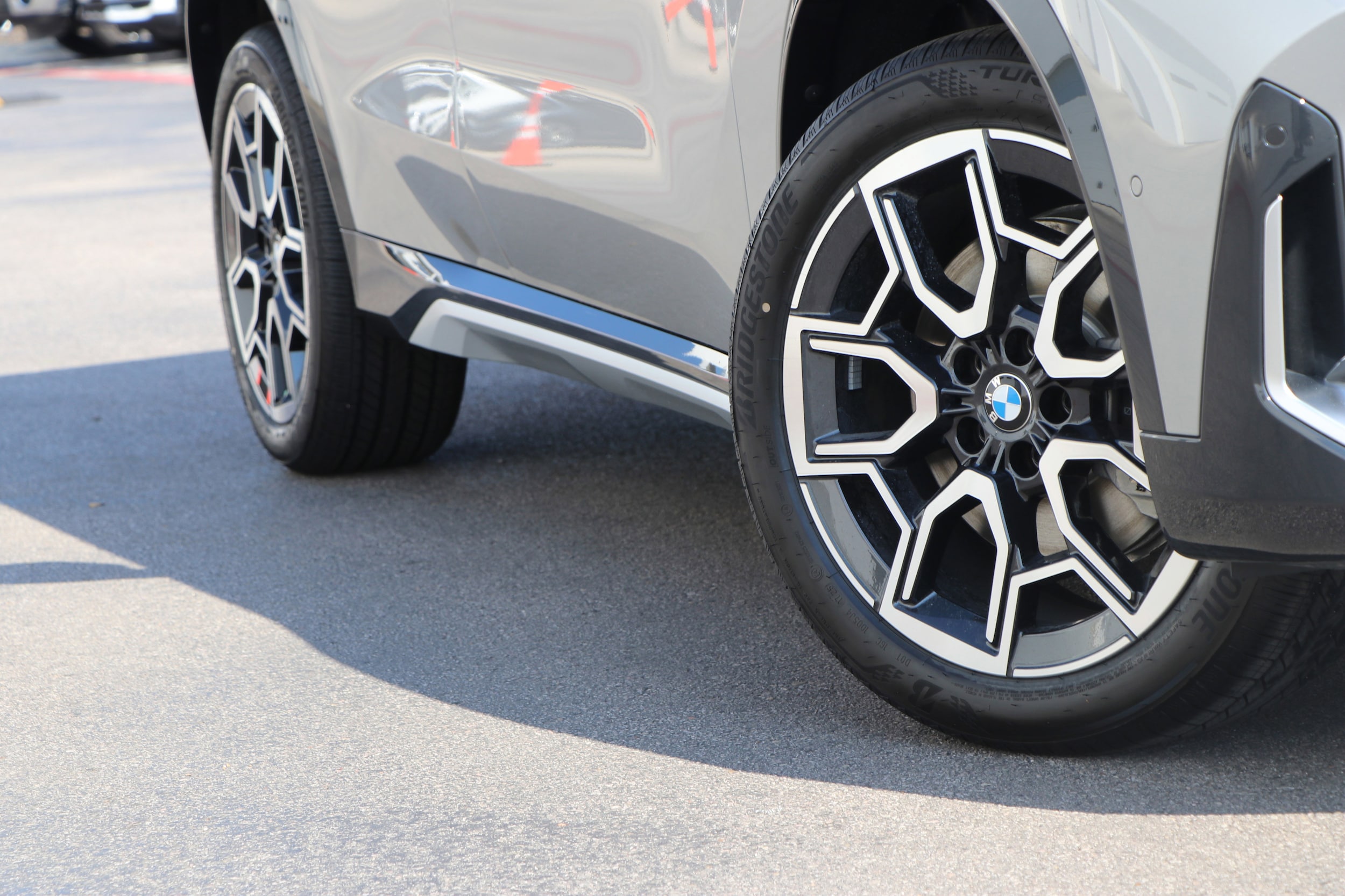 2026 BMW X1 xDrive28i photo 2