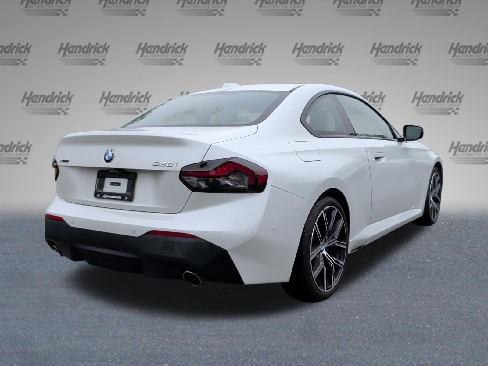 2024 BMW 230i 230i xDrive photo 6