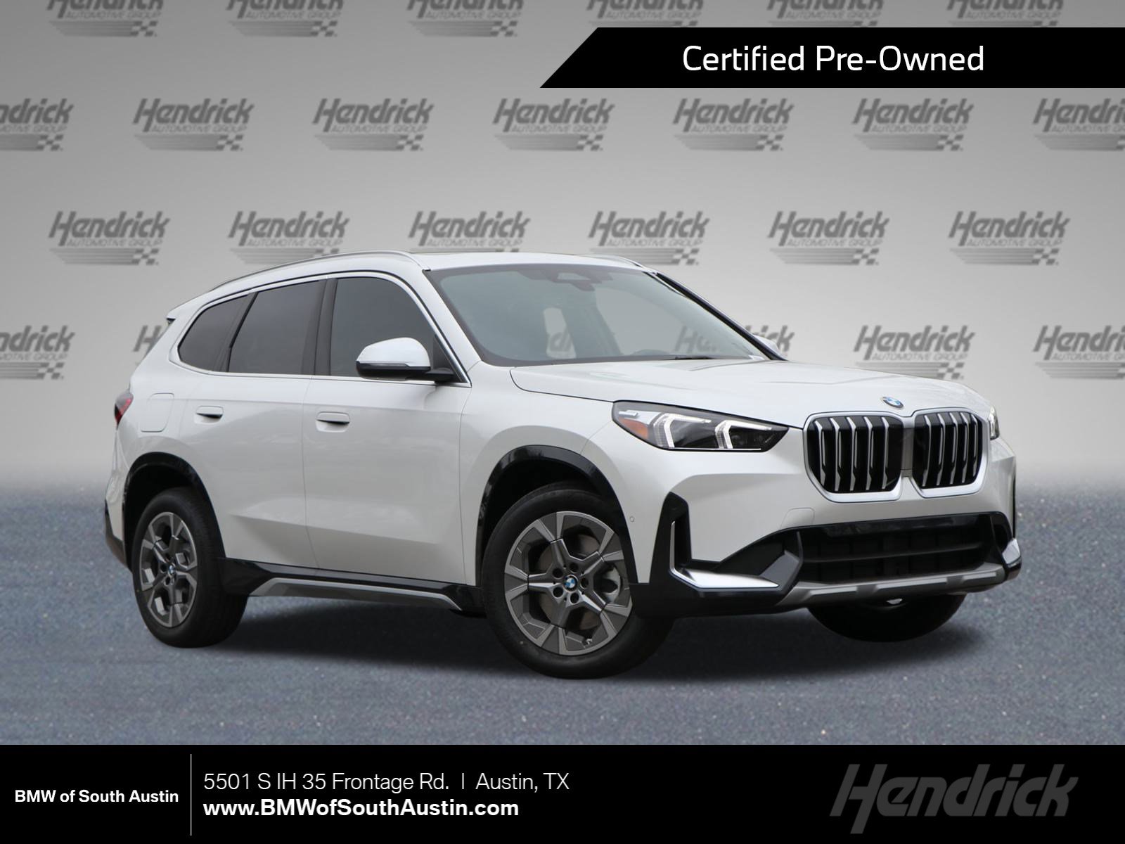 2025 BMW X1 28i's photo