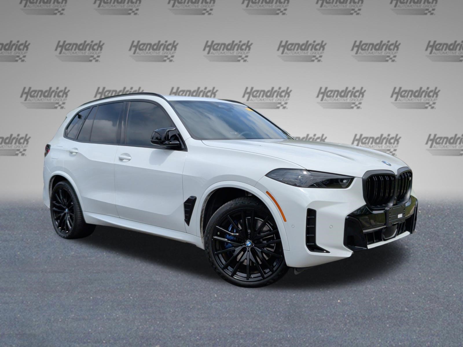 BMW X5 M60i