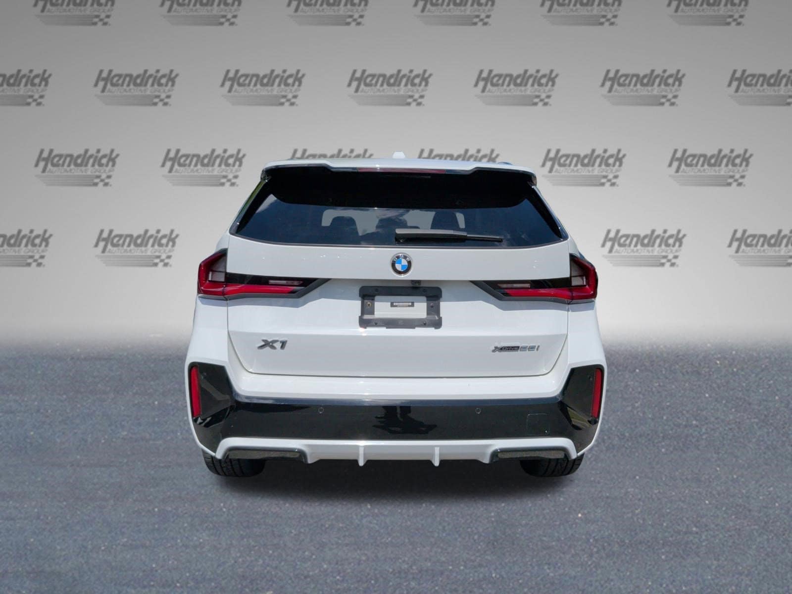 2023 BMW X1 xDrive28i photo 3