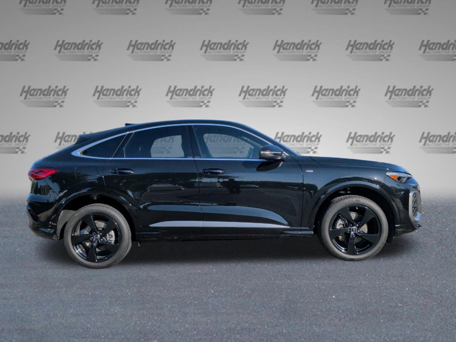 2025 Audi Q5 Sportback Premium Plus photo 5