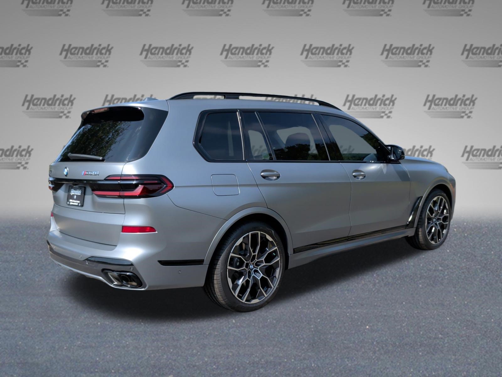 2027 BMW X7 M60i