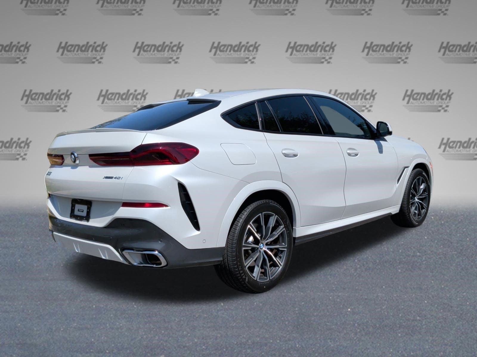 2023 BMW X6 XDrive40i