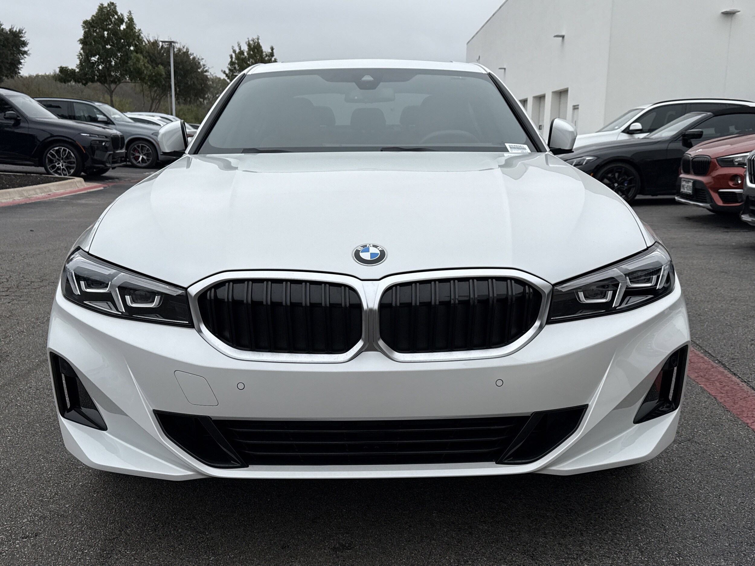 2025 Bmw 330i xDrive photo 3