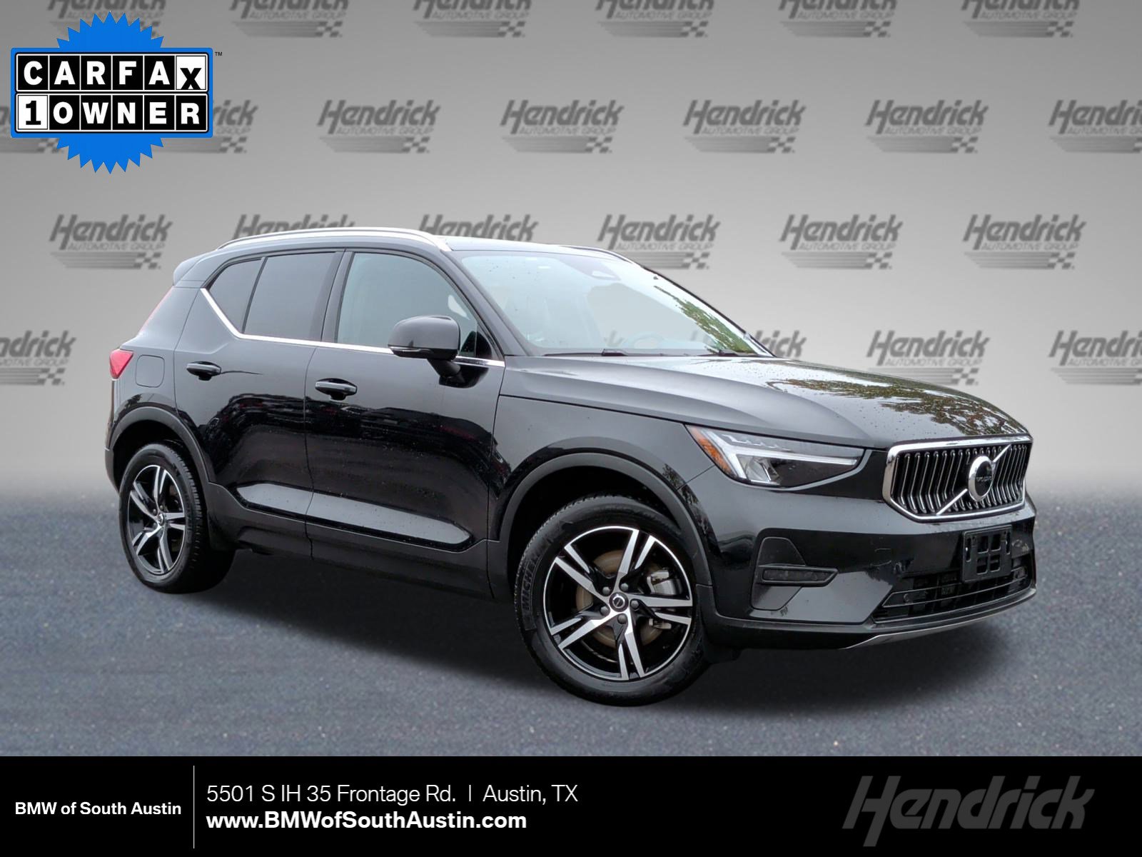 2025 Volvo XC40 Core