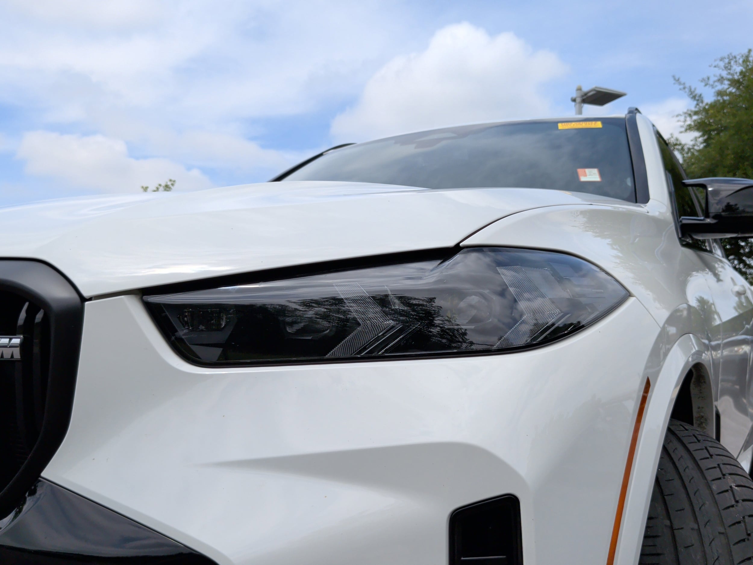 BMW X5 M60i