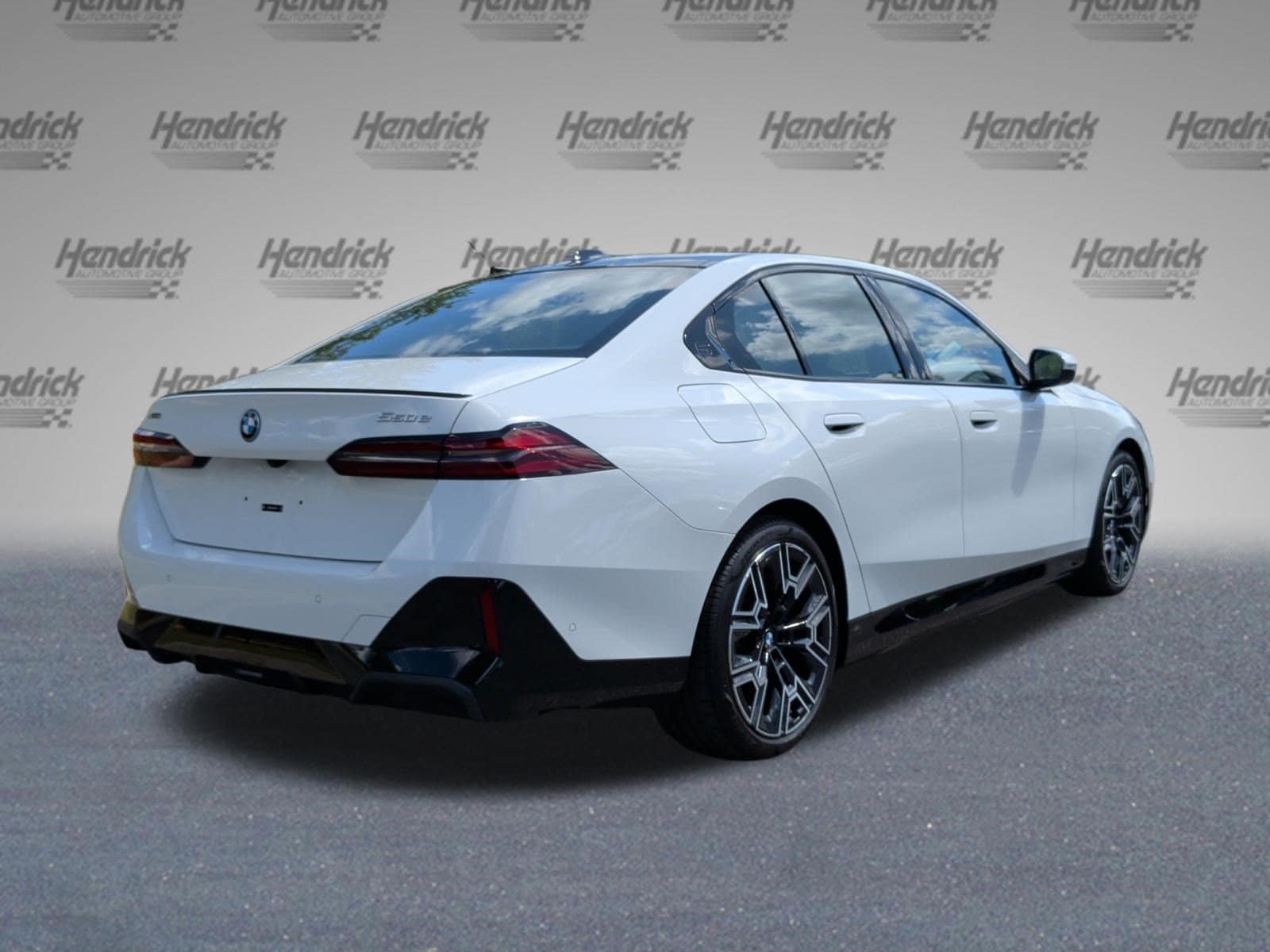 2026 BMW 550e 550e XDrive