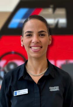 Staff member Samantha Rojas from ID_af9c1299e251