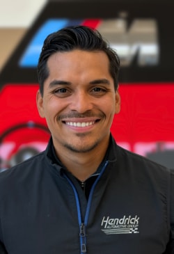 Staff member Geovanny Villarreal from ID_72c7b672e5db