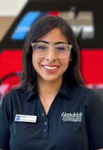 Staff member Johana Galdamez from ID_4da1f241f4f2