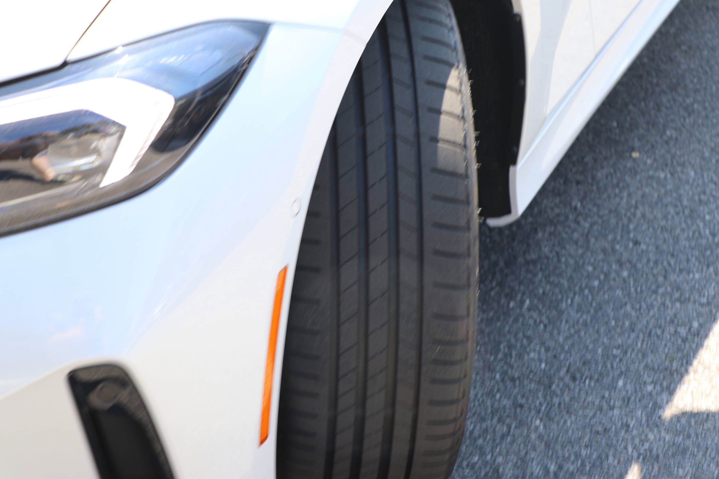 2025 BMW 330i 330i photo 6