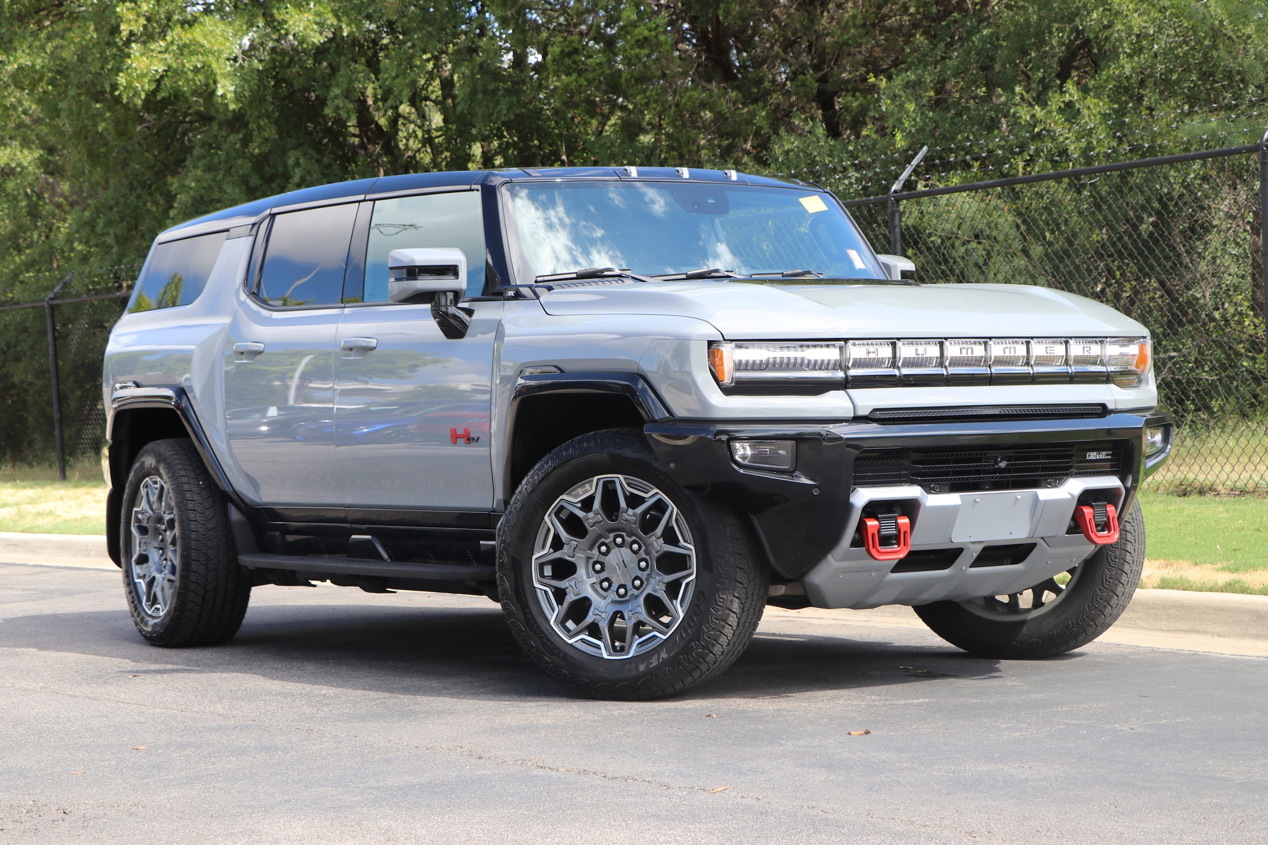 Used 2025 GMC HUMMER EV 3X with VIN 1GKB0RDC7SU102400 for sale in Austin, TX