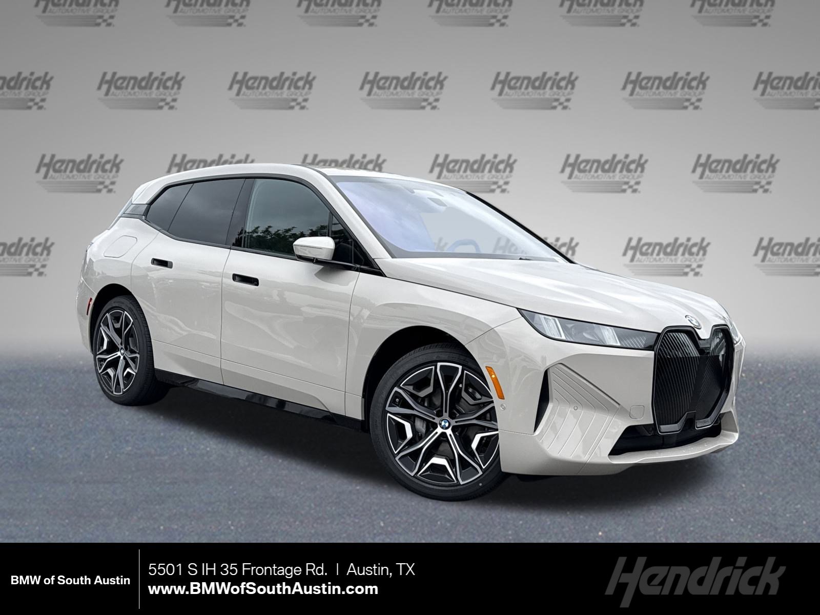 2026 BMW iX 45's photo