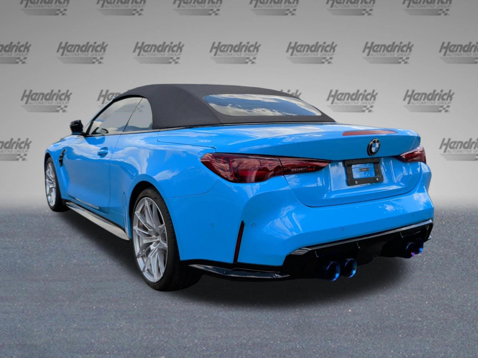 2025 BMW M4 Competition xDrive photo 3