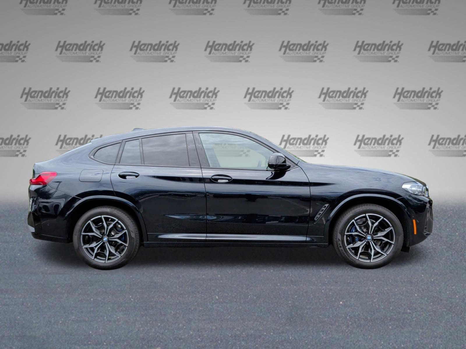 2025 BMW X4 M40i