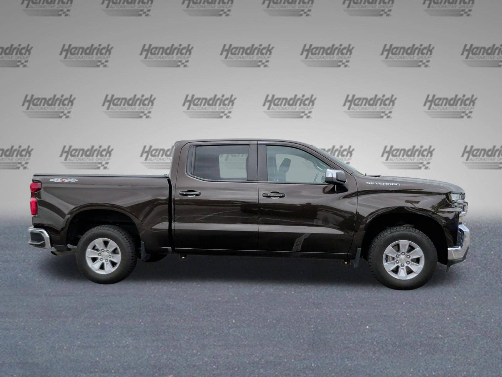 2019 Chevrolet Silverado 1500 LT photo 4