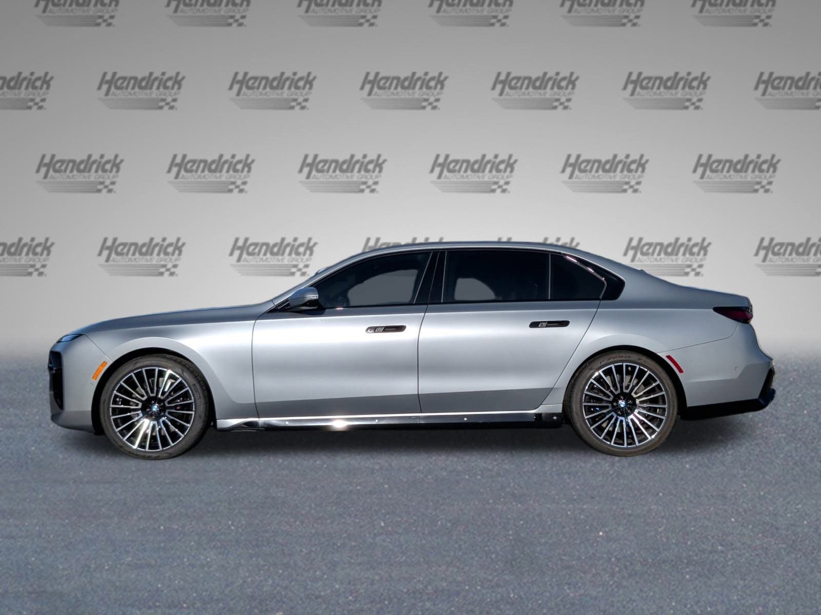 2025 BMW 760i 760i xDrive photo 6