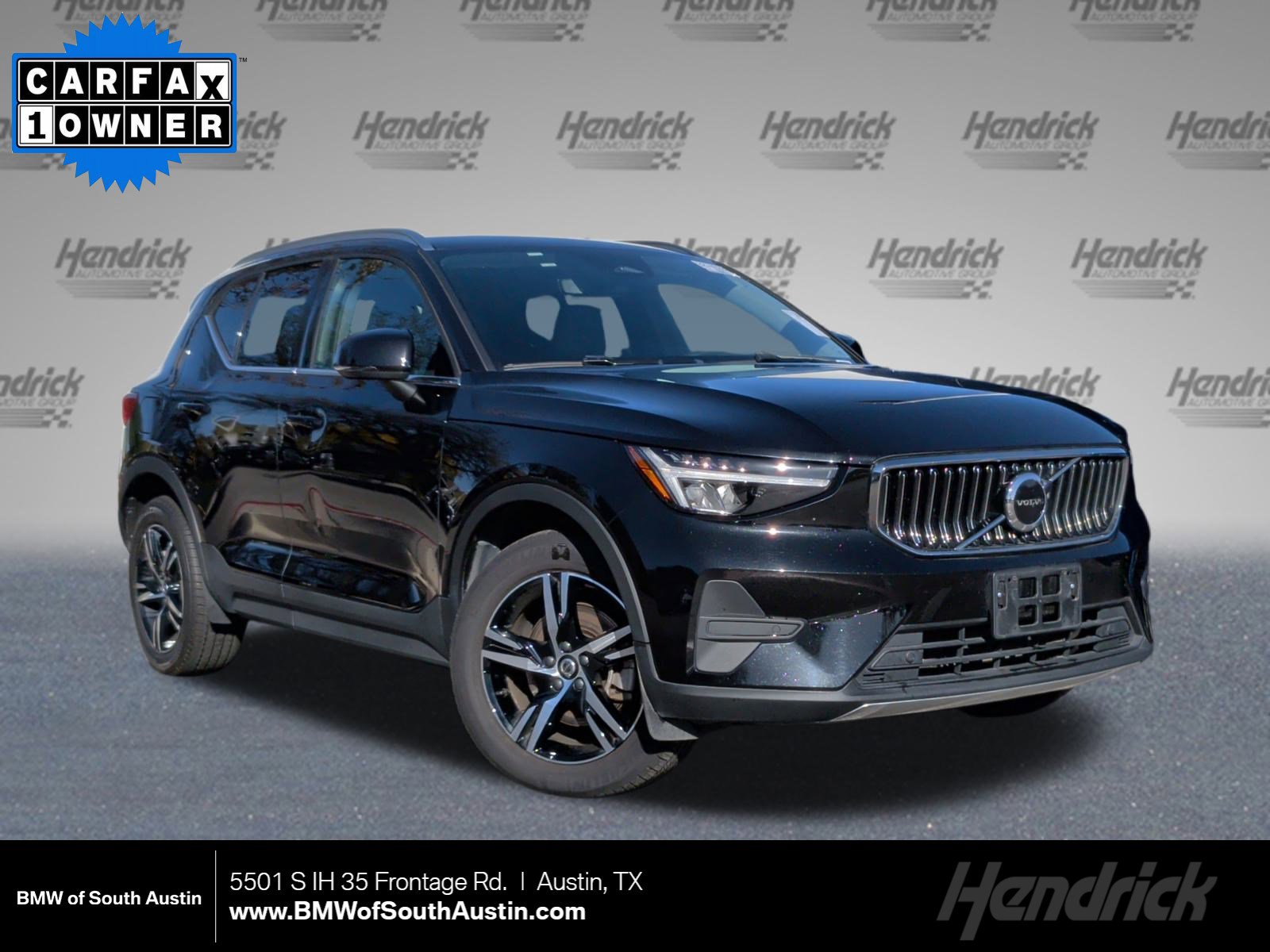 2025 Volvo XC40 Core