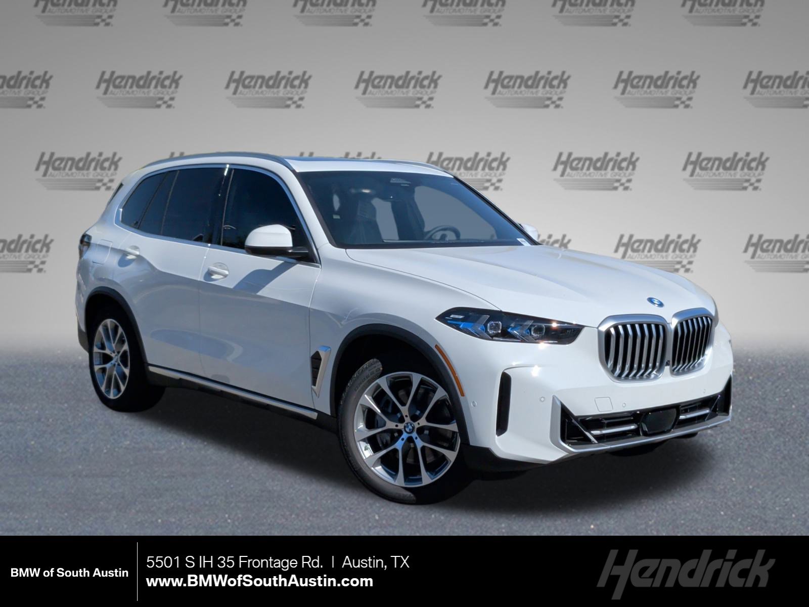 2026 BMW X5 50e's photo