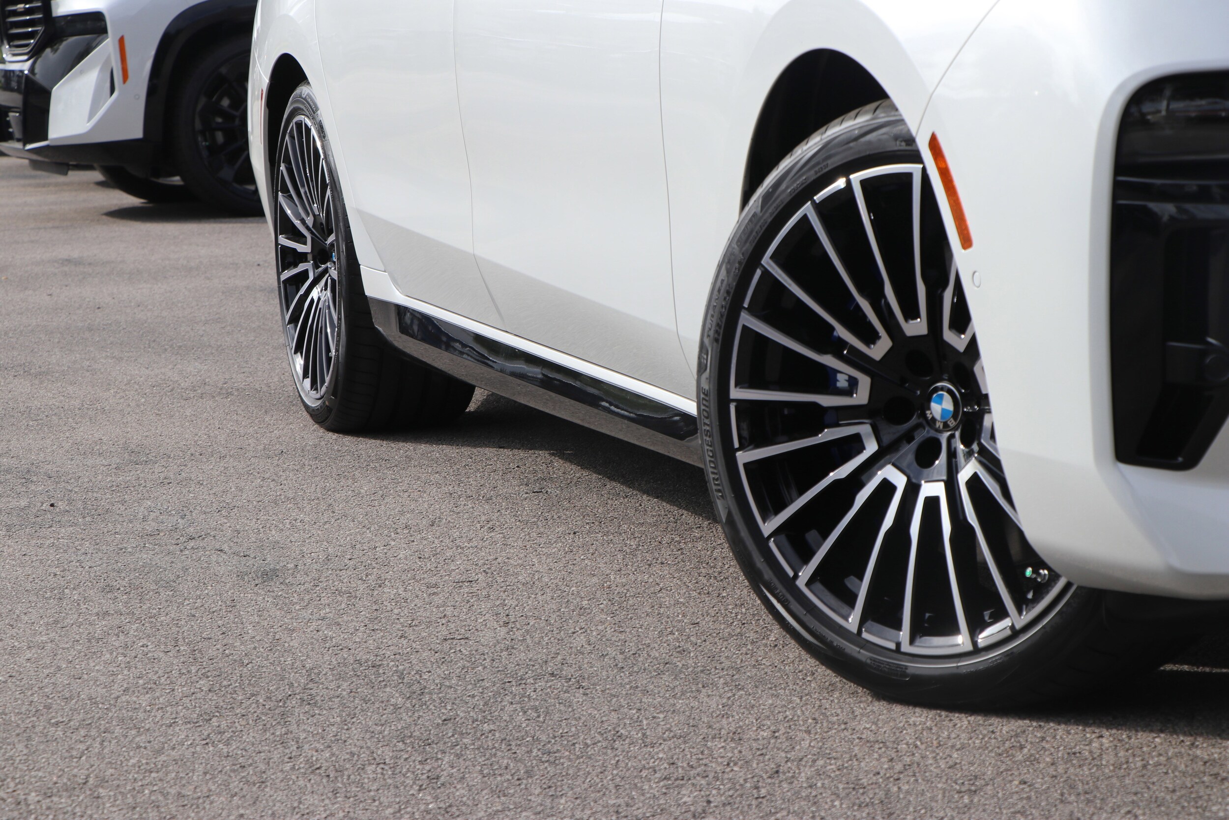 2025 Bmw 740i xDrive photo 2