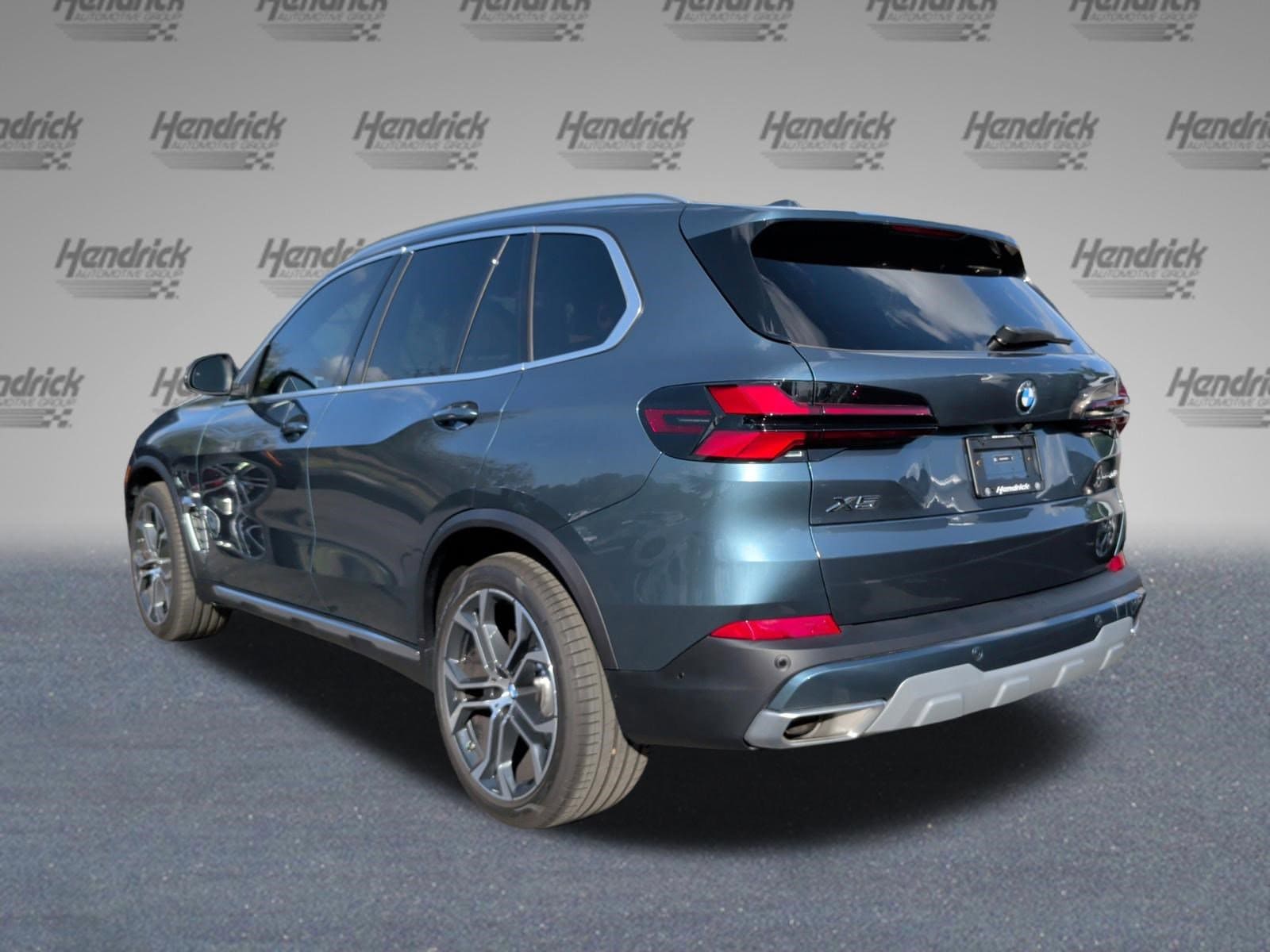 2026 BMW X5 xDrive40i photo 3