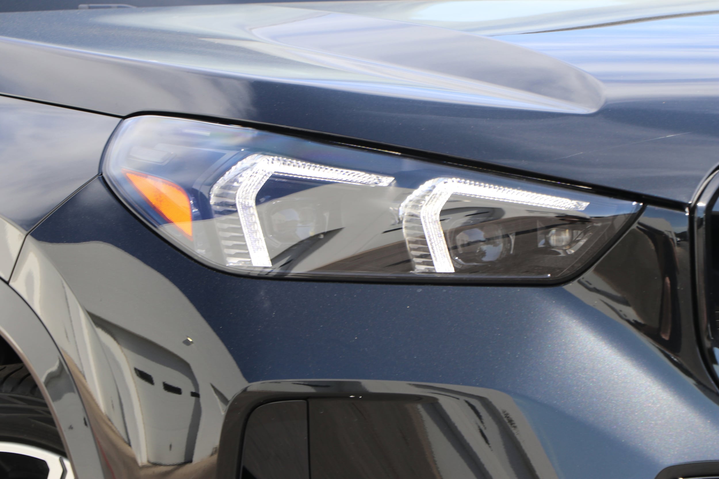 2025 BMW X1 xDrive28i photo 4