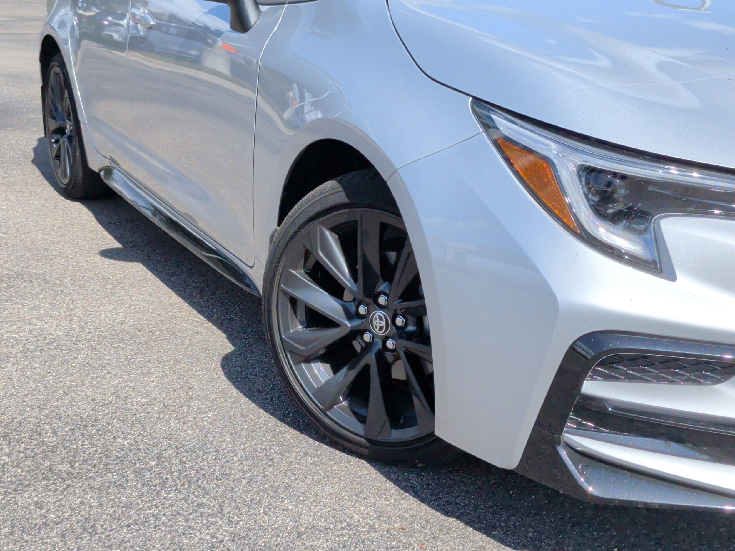 2025 Toyota Corolla Hybrid SE photo 3