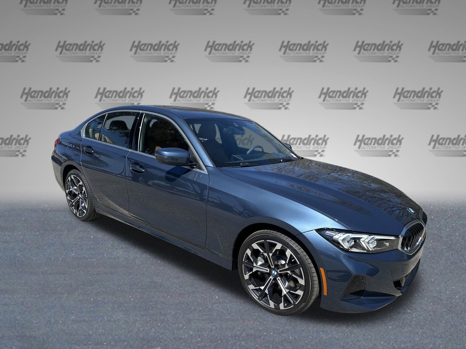 2025 Bmw 330i xDrive photo 2
