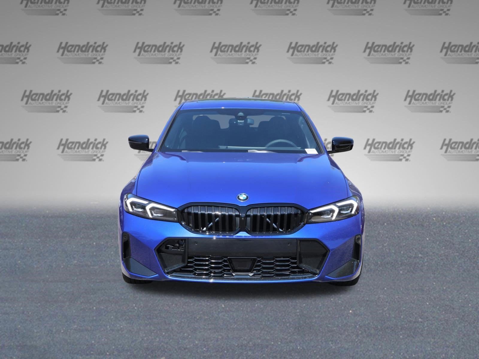 2025 BMW 330i 330i photo 3