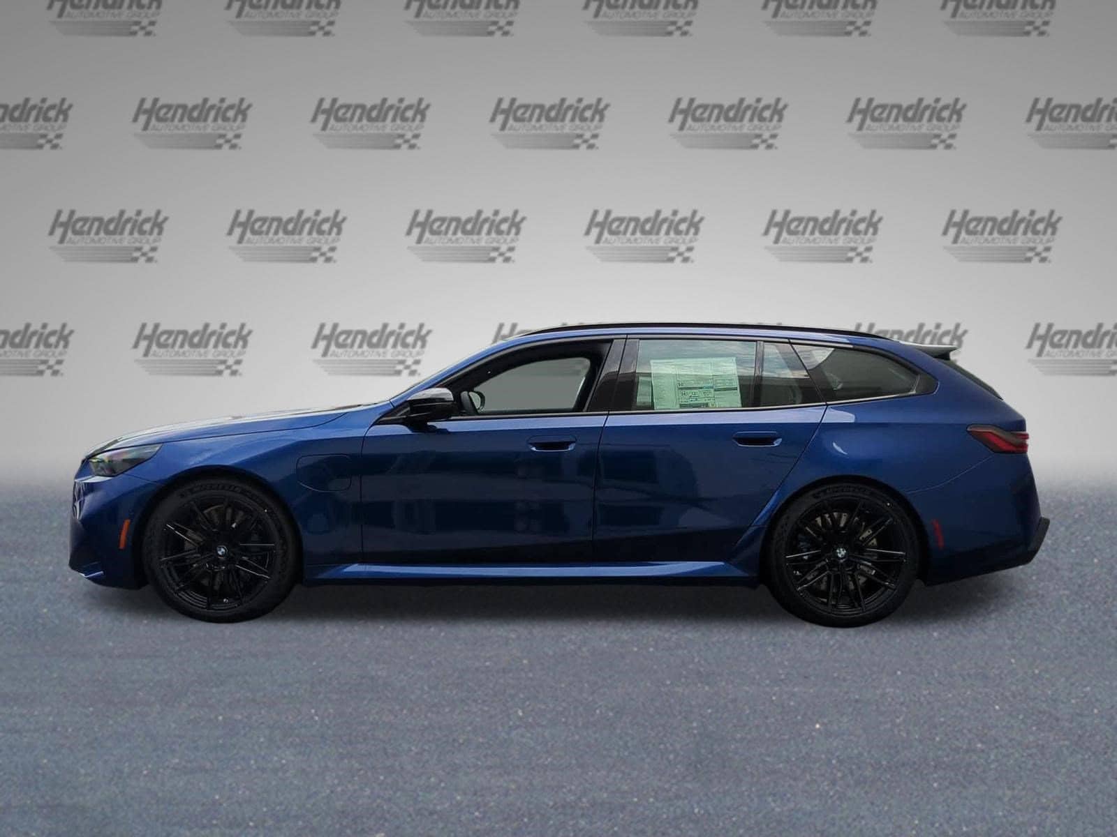 2027 BMW M5