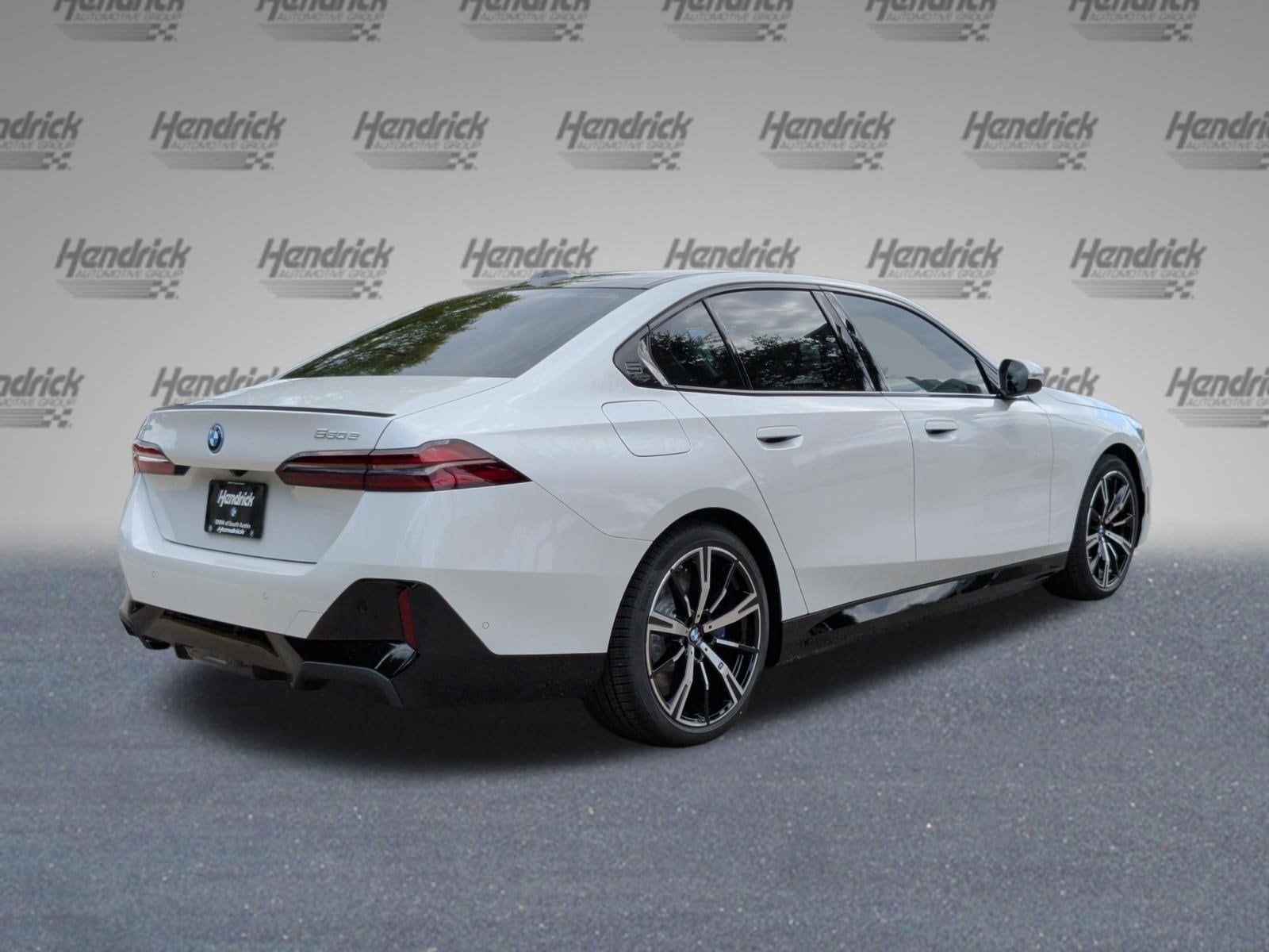 2027 BMW 5 Series 550e XDrive