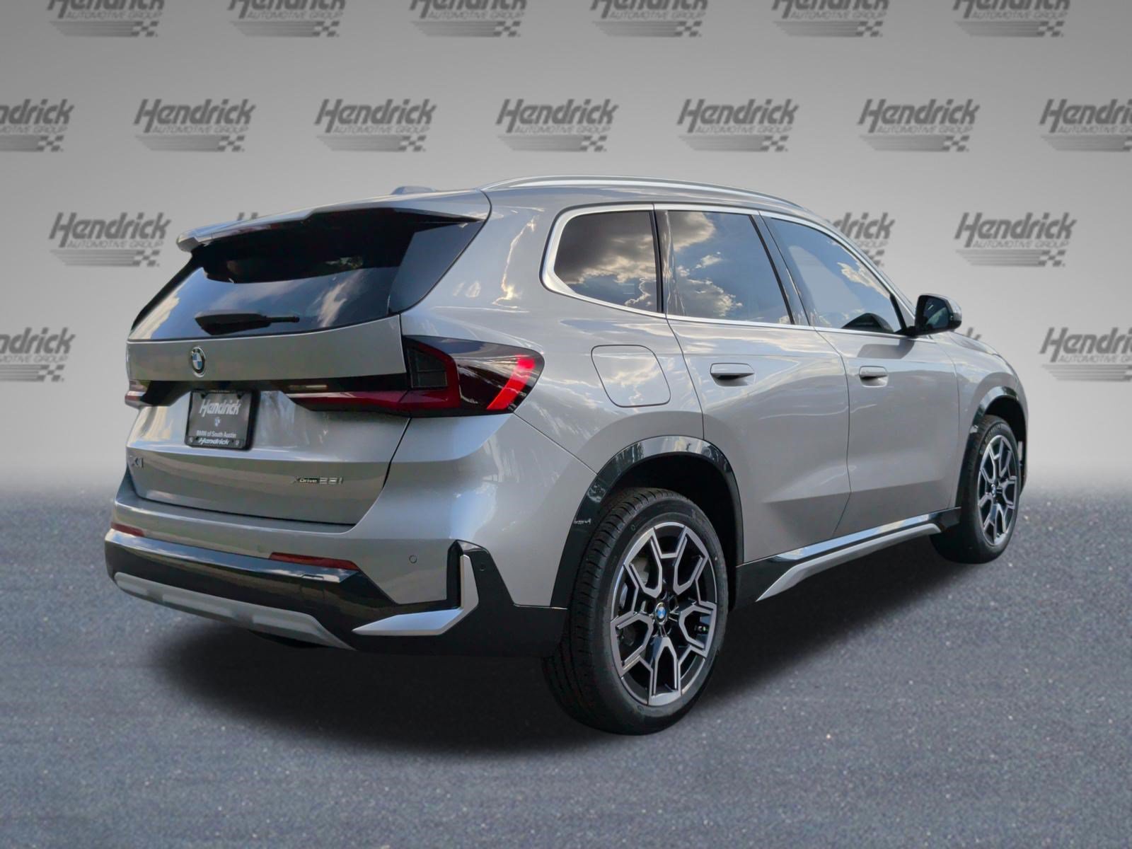 2027 BMW X1 XDrive28i
