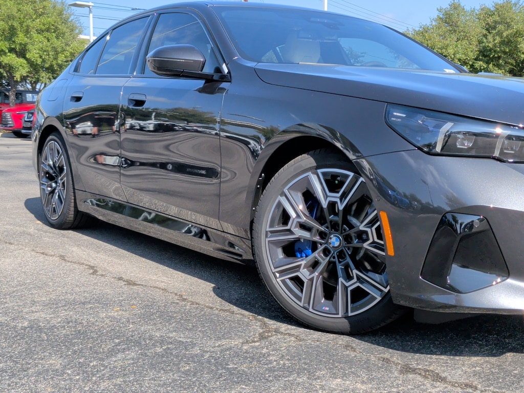 New 2026 BMW i5 eDrive40 Sedan