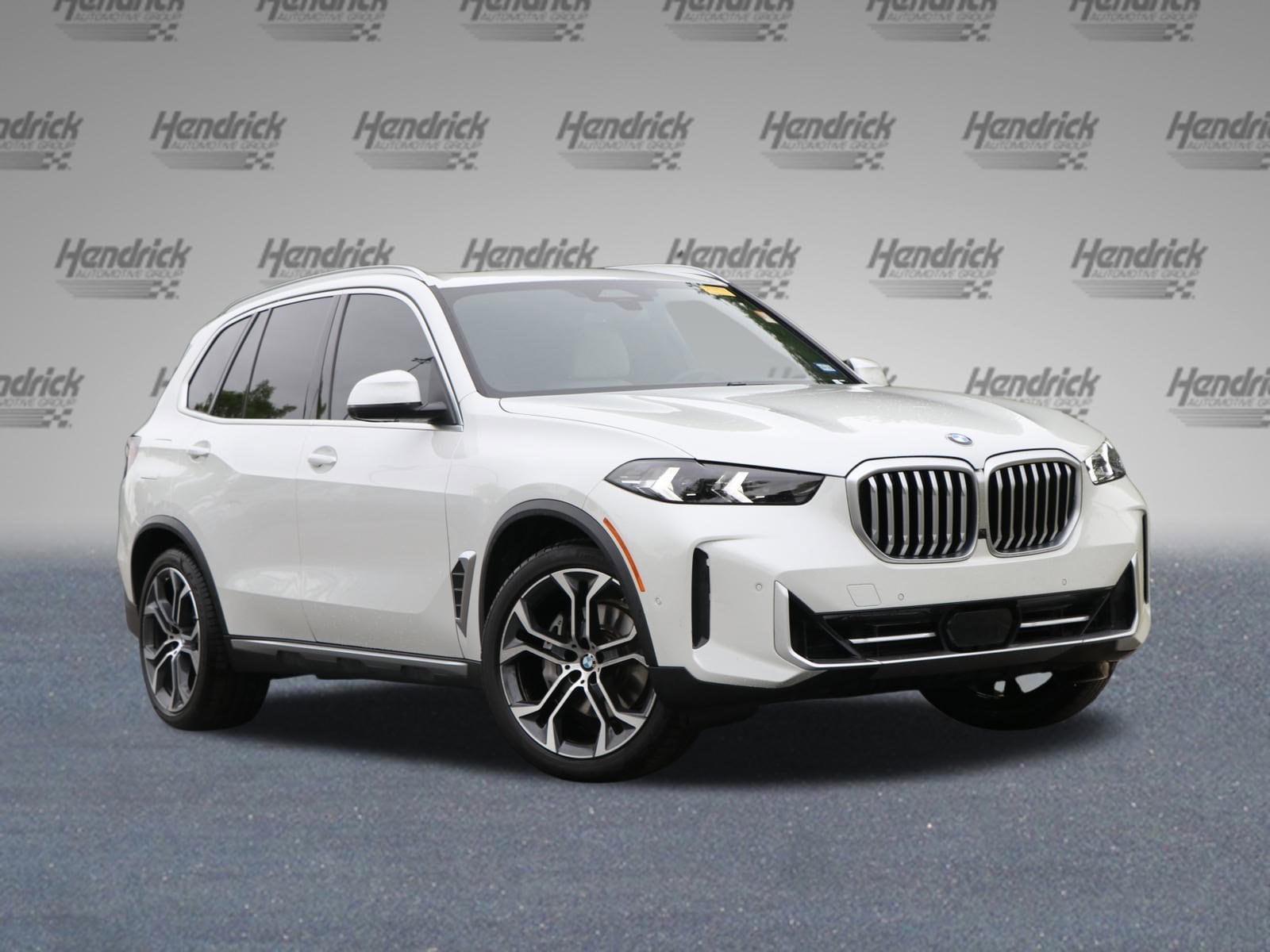 Used 2024 BMW X5 40i with VIN 5UX23EU07R9T70151 for sale in Austin, TX