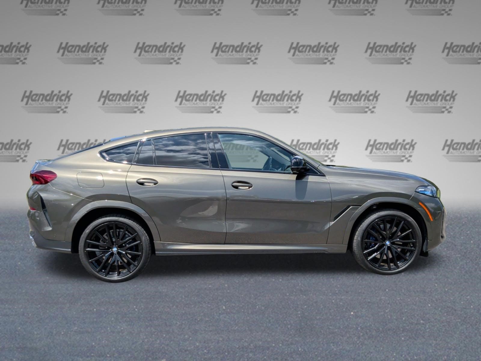 BMW X6 M60i