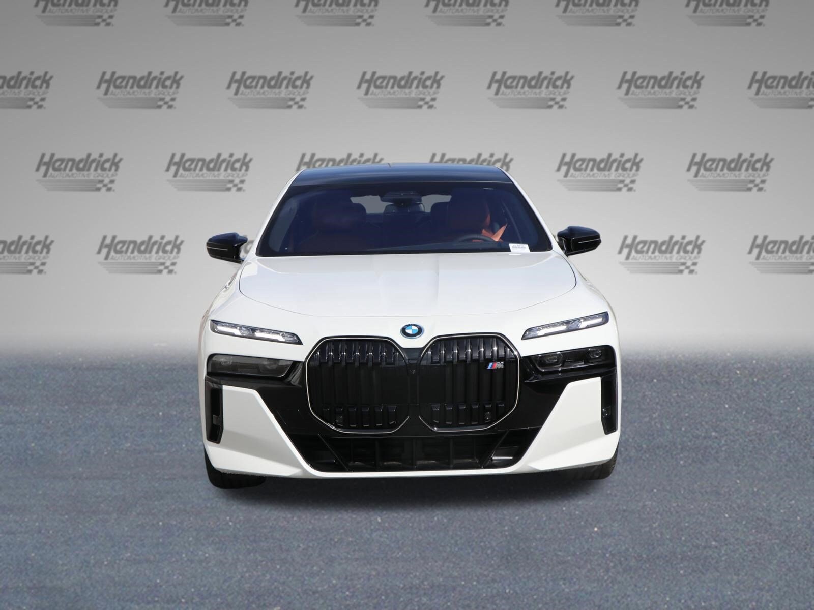 2025 BMW i7 M70 photo 3