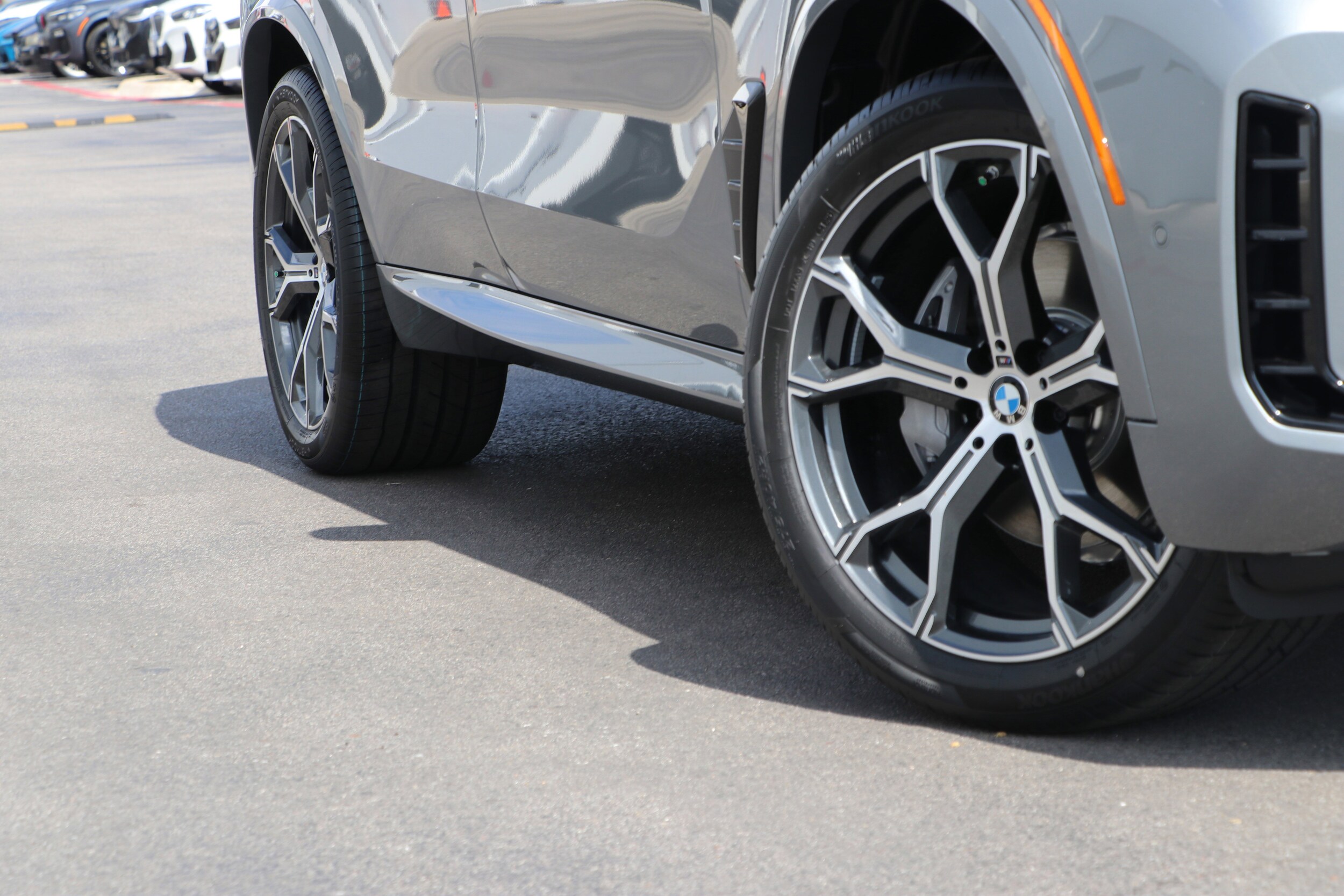 2026 Bmw X5 M photo 3