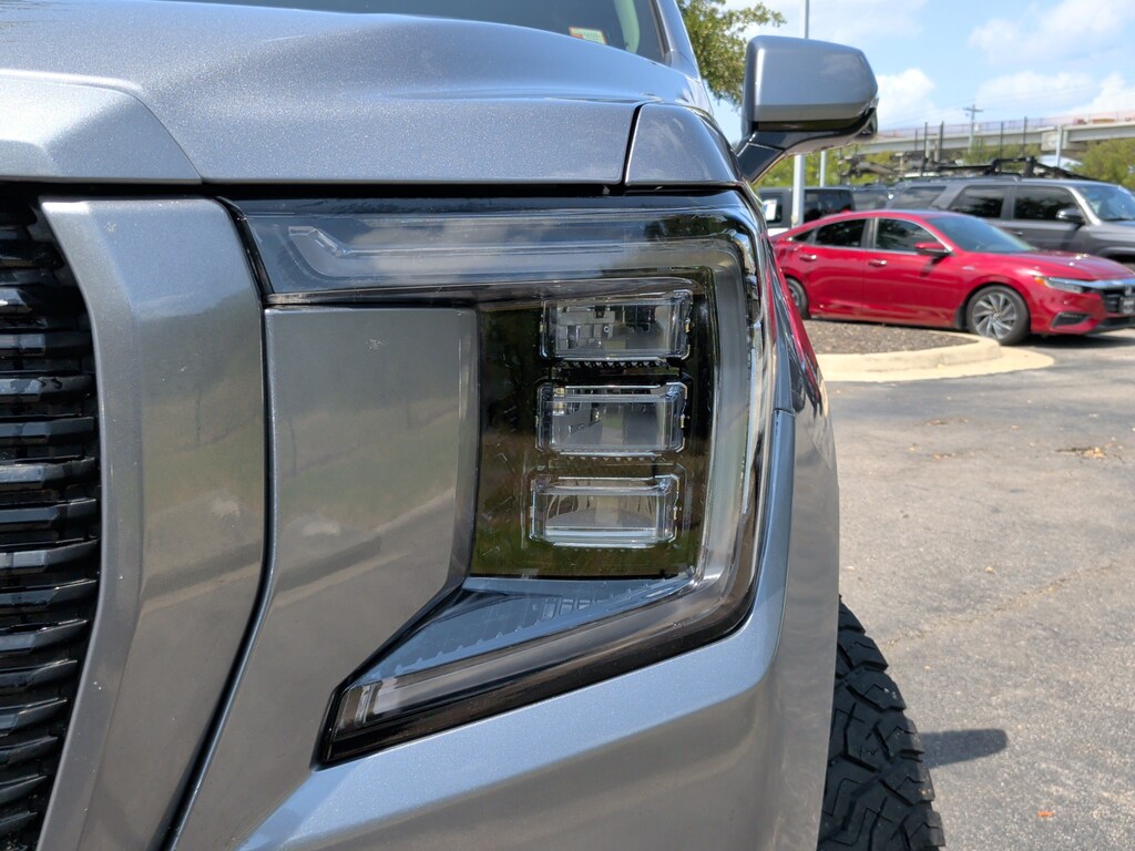 Used 2022 GMC Yukon Denali SUV