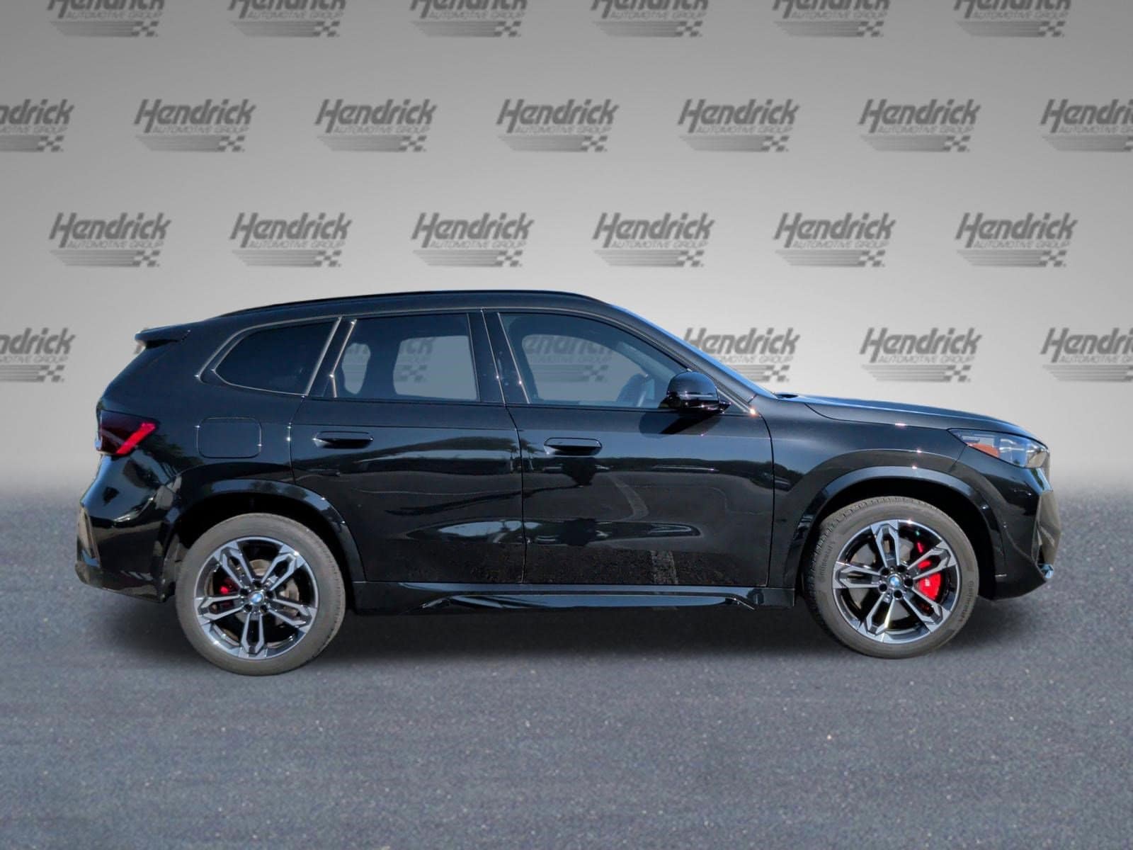 2025 BMW X1 xDrive28i photo 4